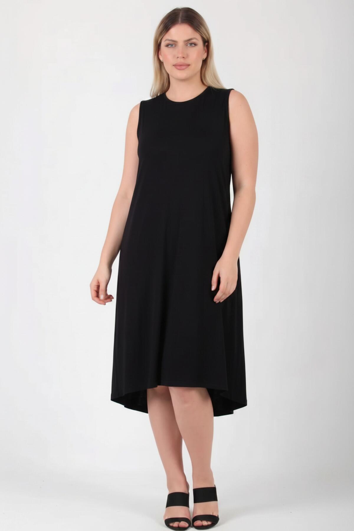 Plus‑Size Sleeveless Crew‑Neck Dress — Black