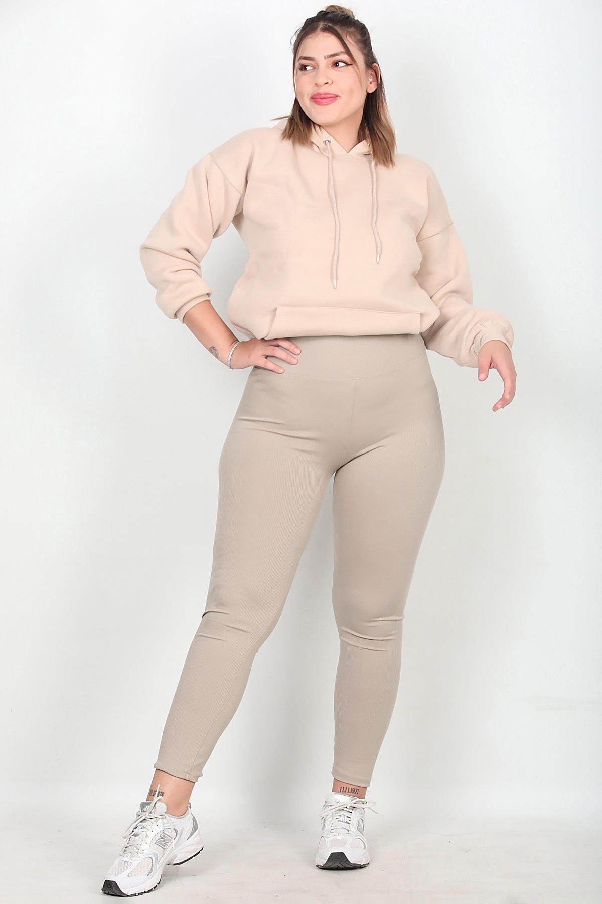 Plus - Size Ribbed Leggings — Stone