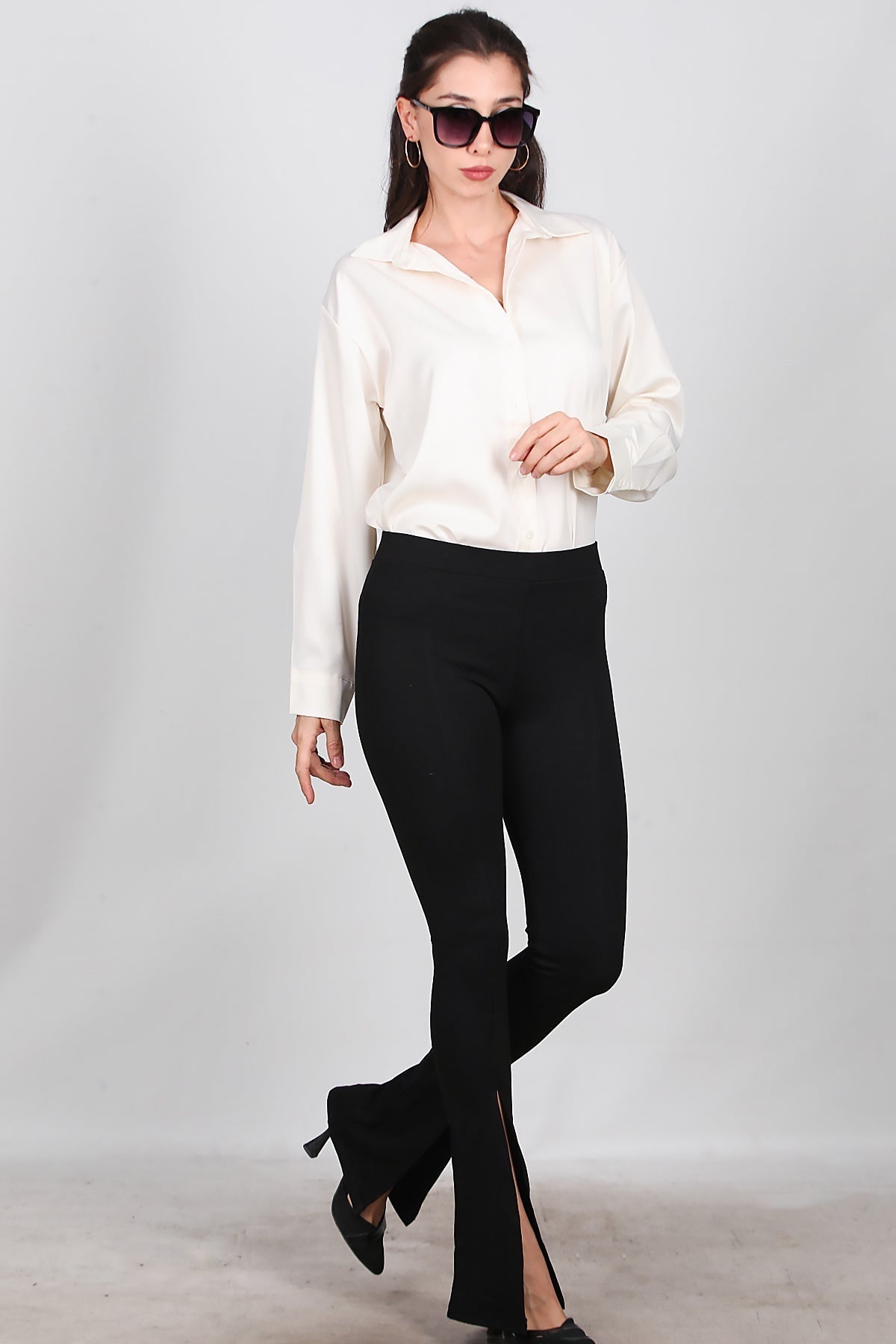 Women's Flared Leggings With Side Slit — Black