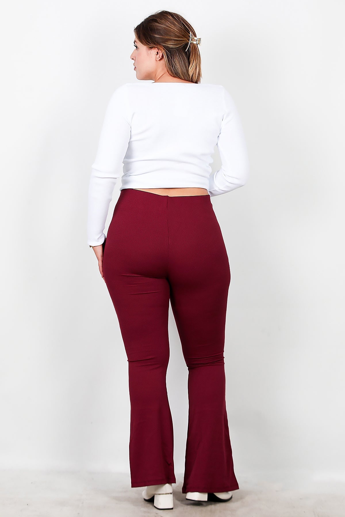 Plus - Size Ribbed Flare Leggings — Burgundy