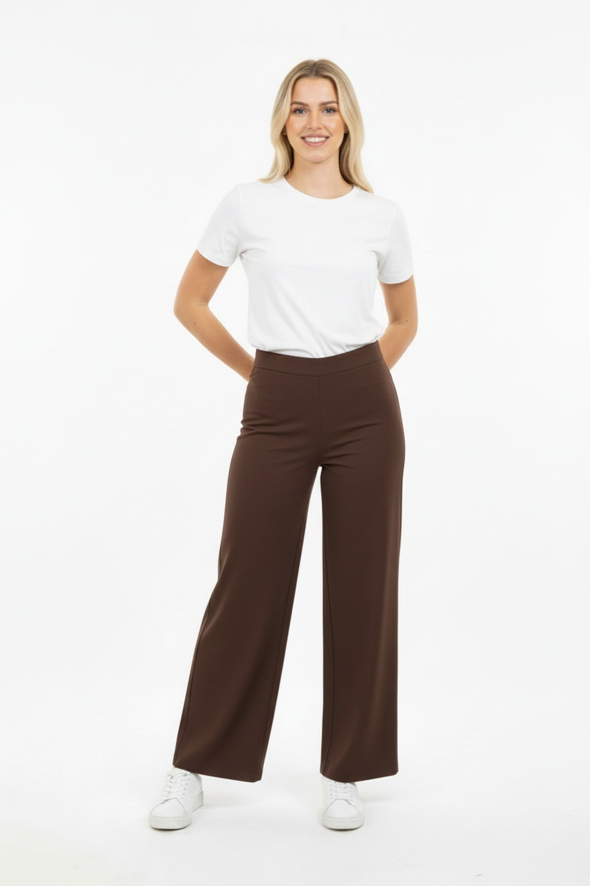 Brown Elastic - Waist Wide - Leg Jeans