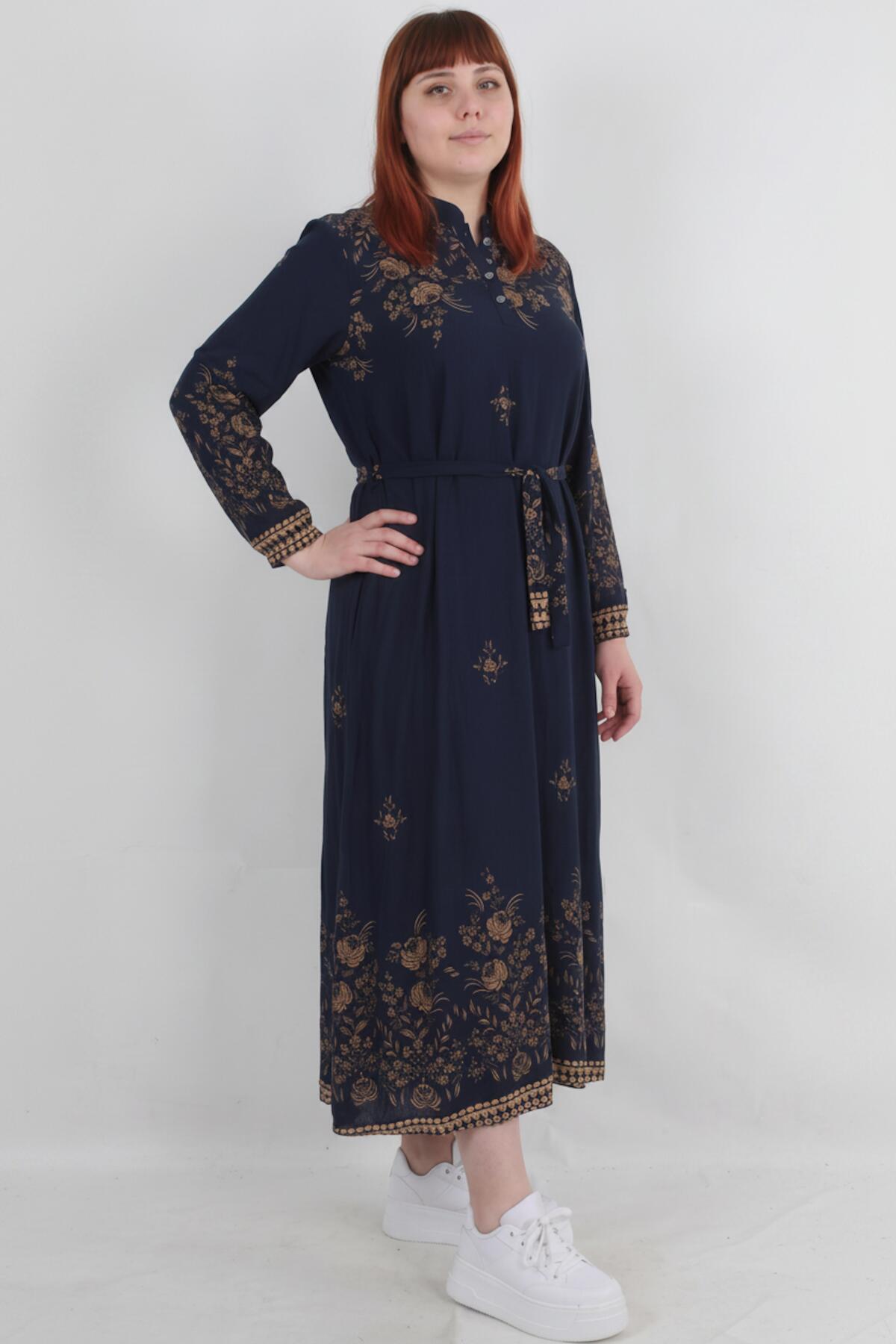 Plus‑Size Woven Dress With Botanical Pattern — Navy