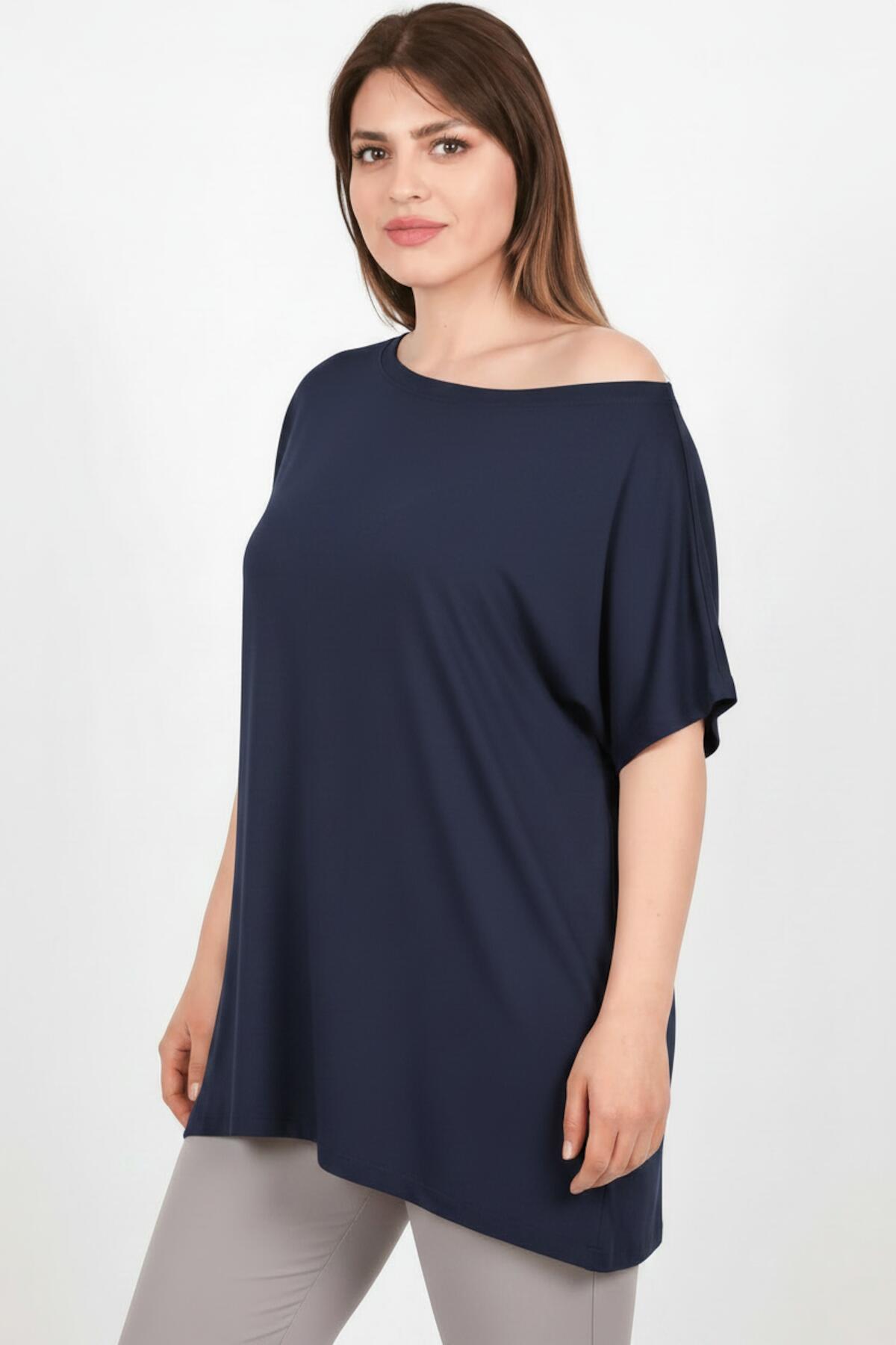 Plus - Size Dropped - Shoulder Oversized Blouse — Navy