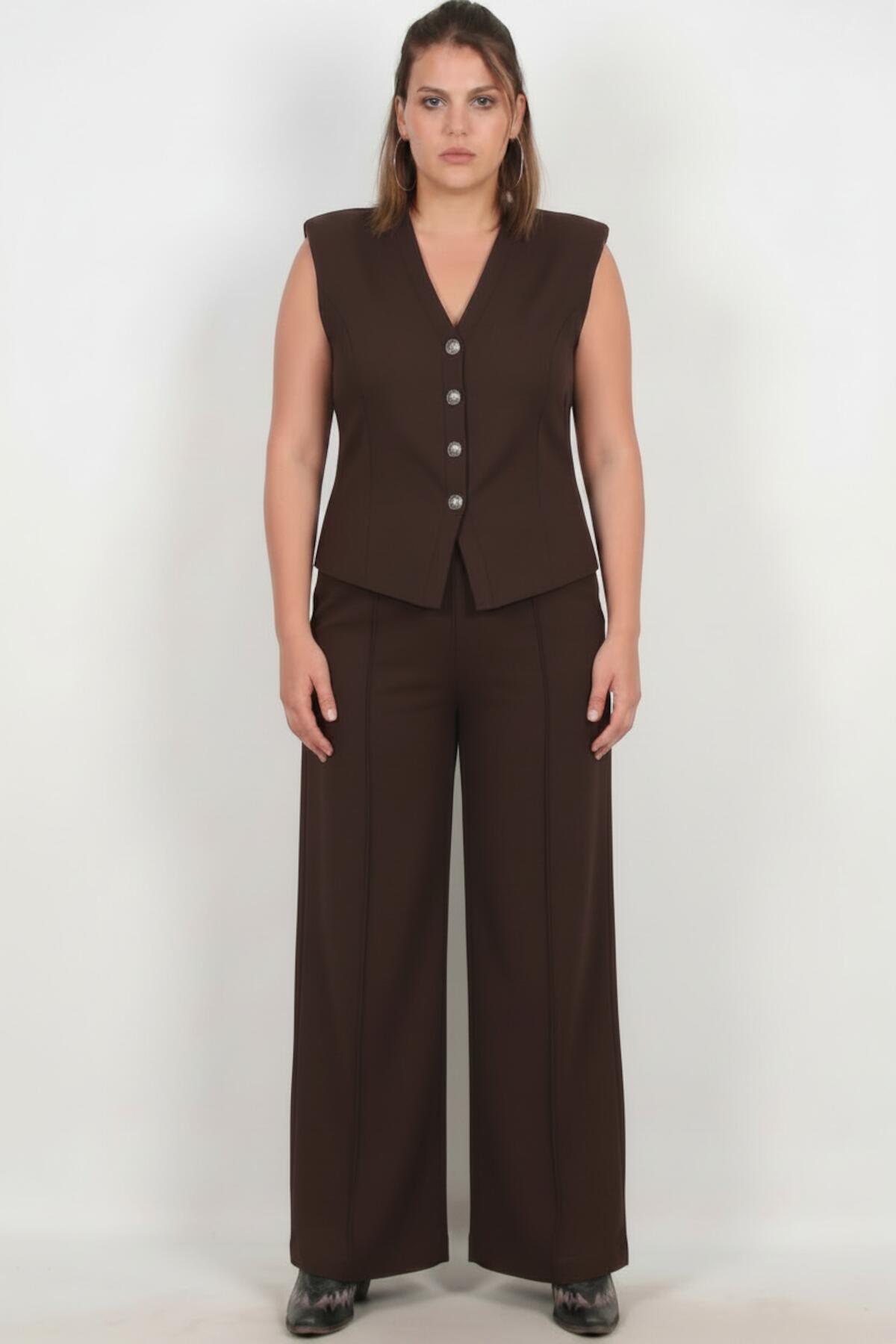 V‑Neck Vest Set — Brown — Plus Size