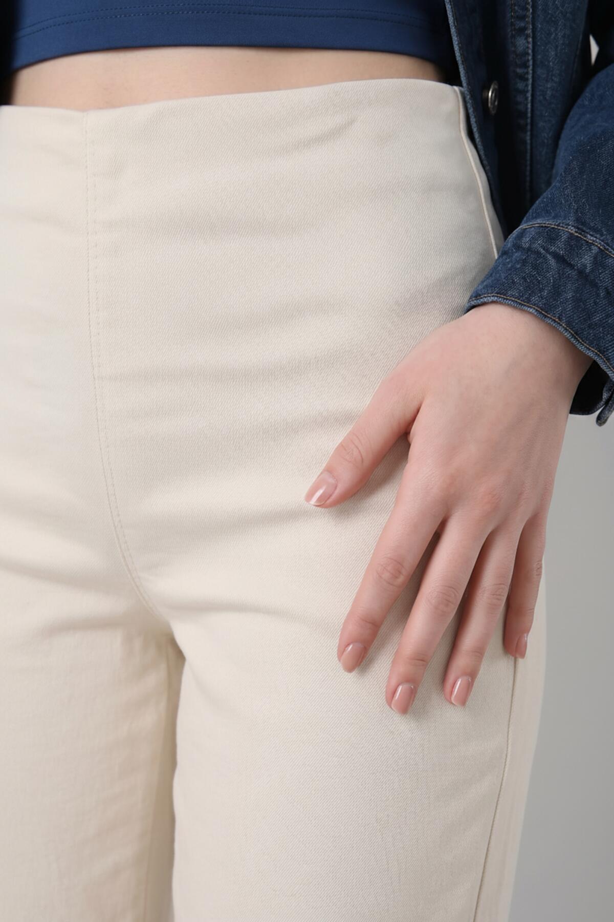 Elastic - Waist Wide - Leg Denim Trousers