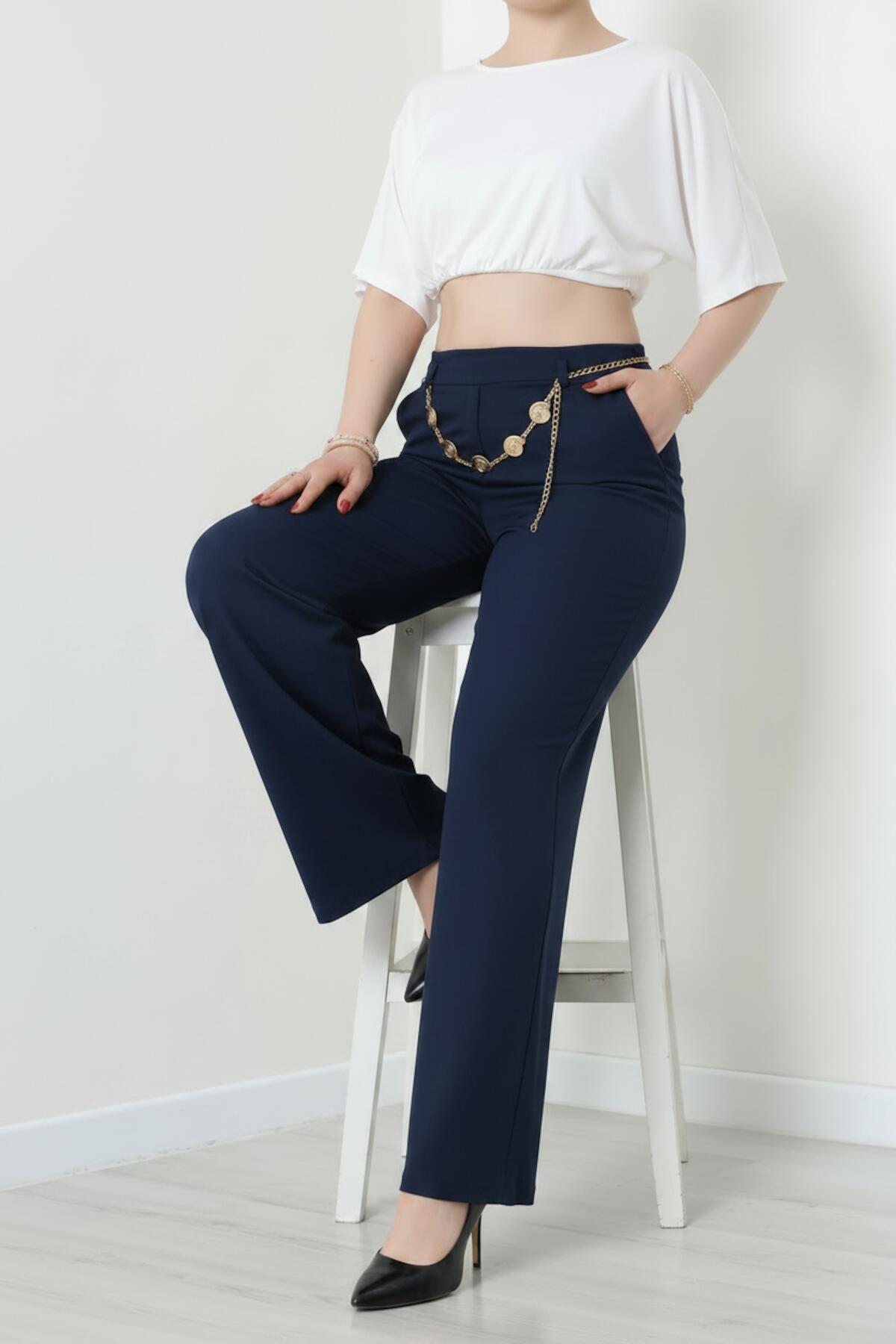 Belt - Detail Wide - Leg Trousers — Navy