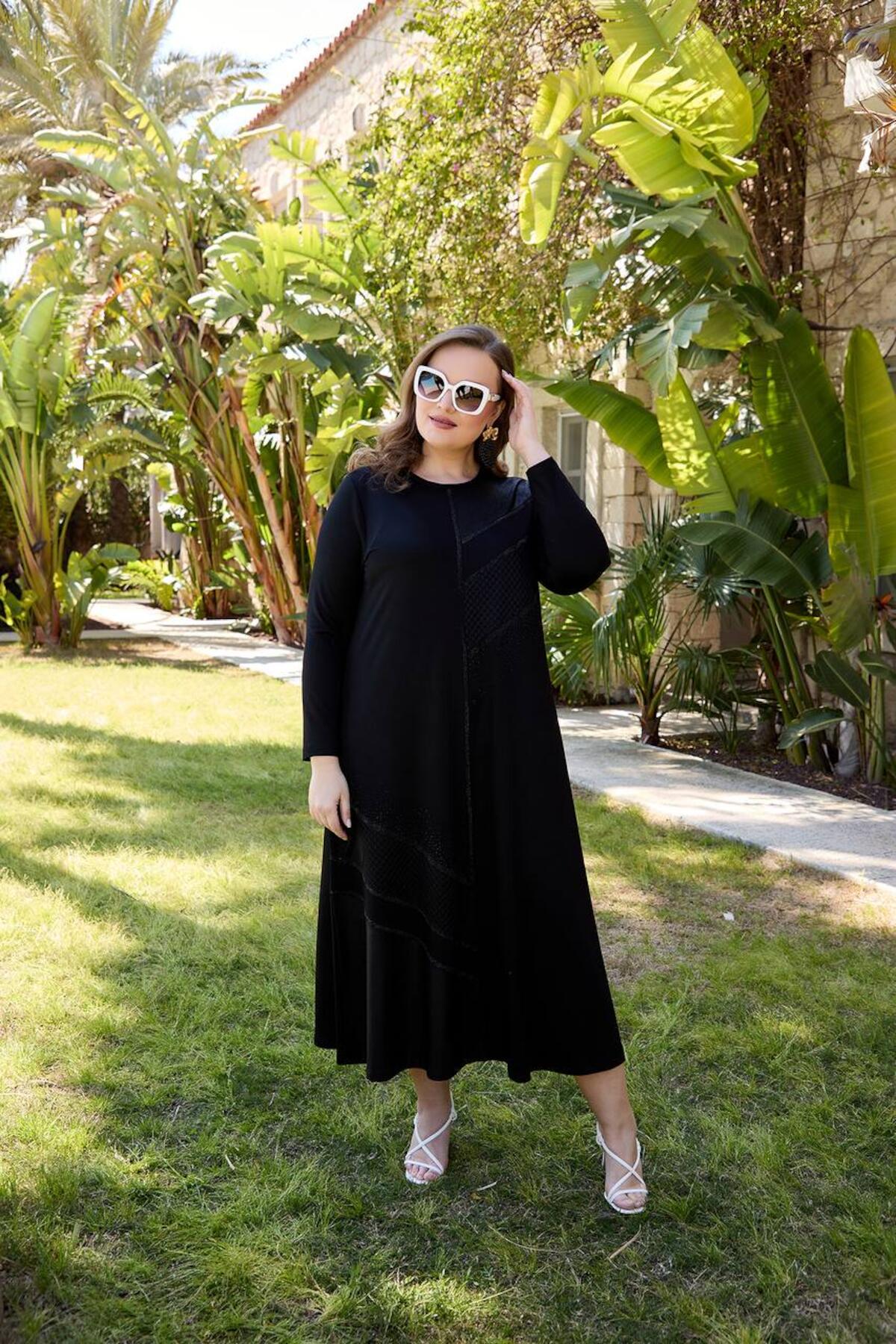 Plus - Size Crystal - Fabric Dress — Black