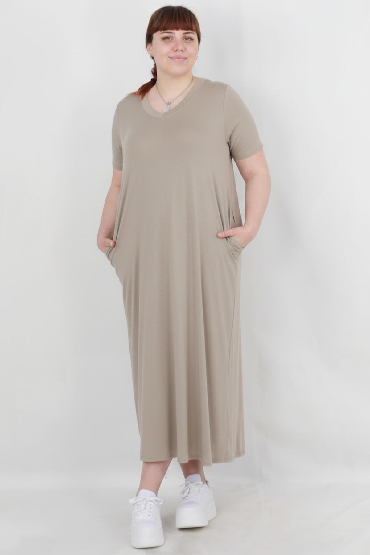 Relaxed - Fit Long - Sleeve Crewneck Dress — Stone