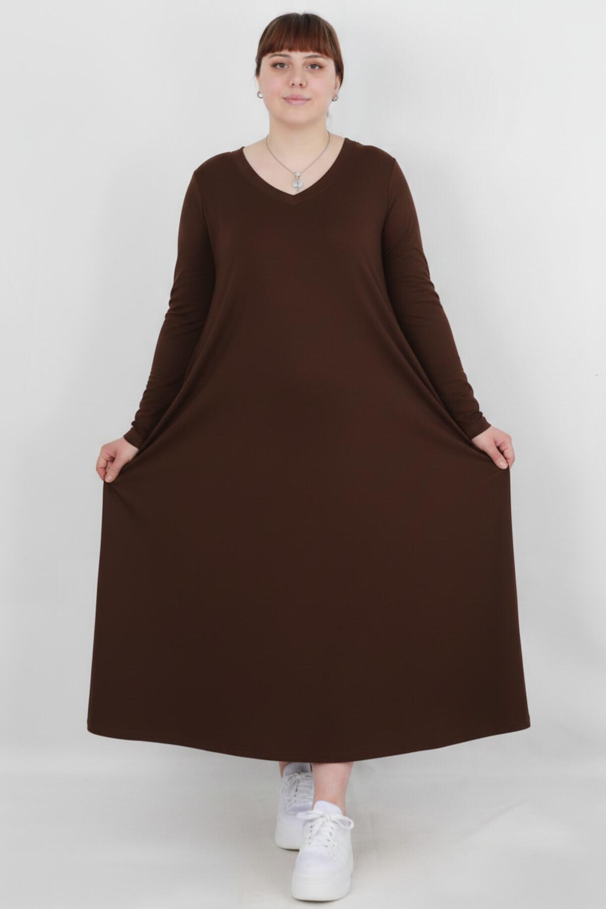 Plus - Size Relaxed Crew - Neck Long - Sleeve Dress — Brown