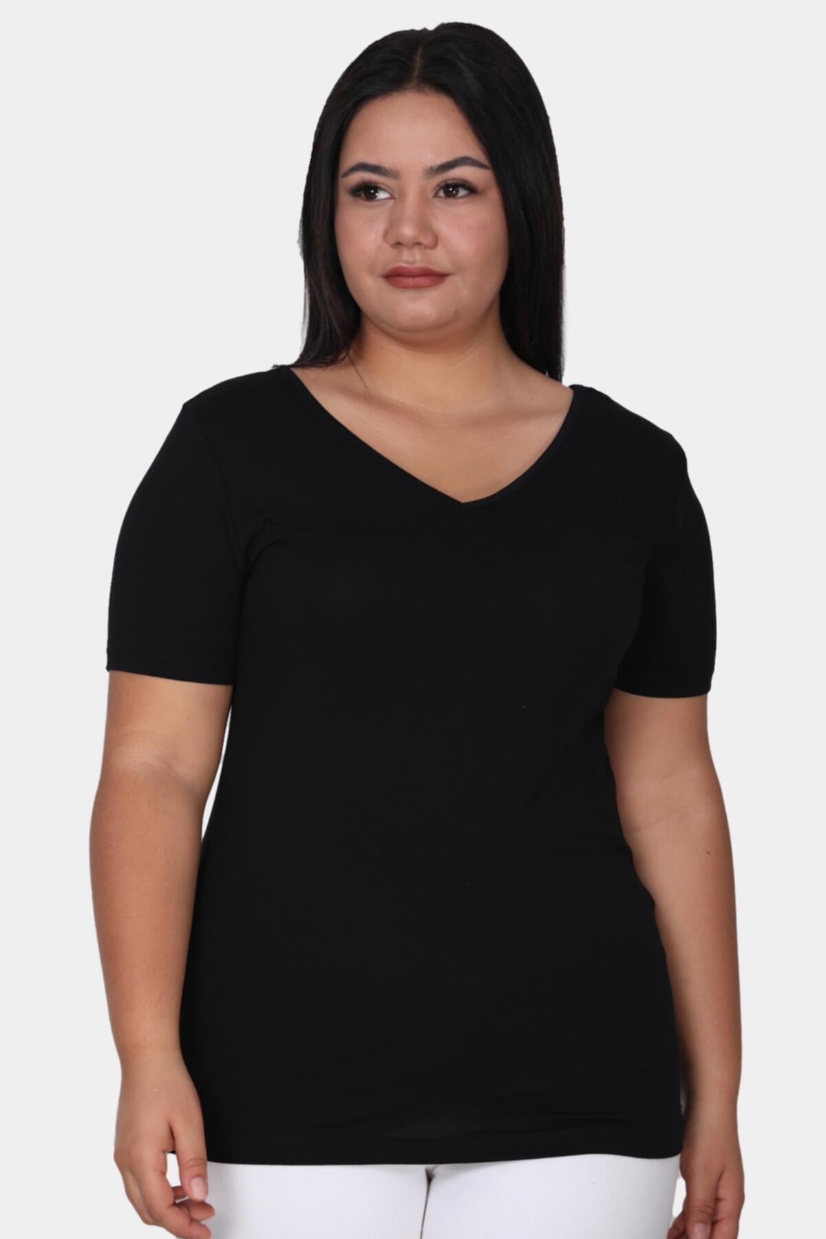 Plus - Size Blouse — Black