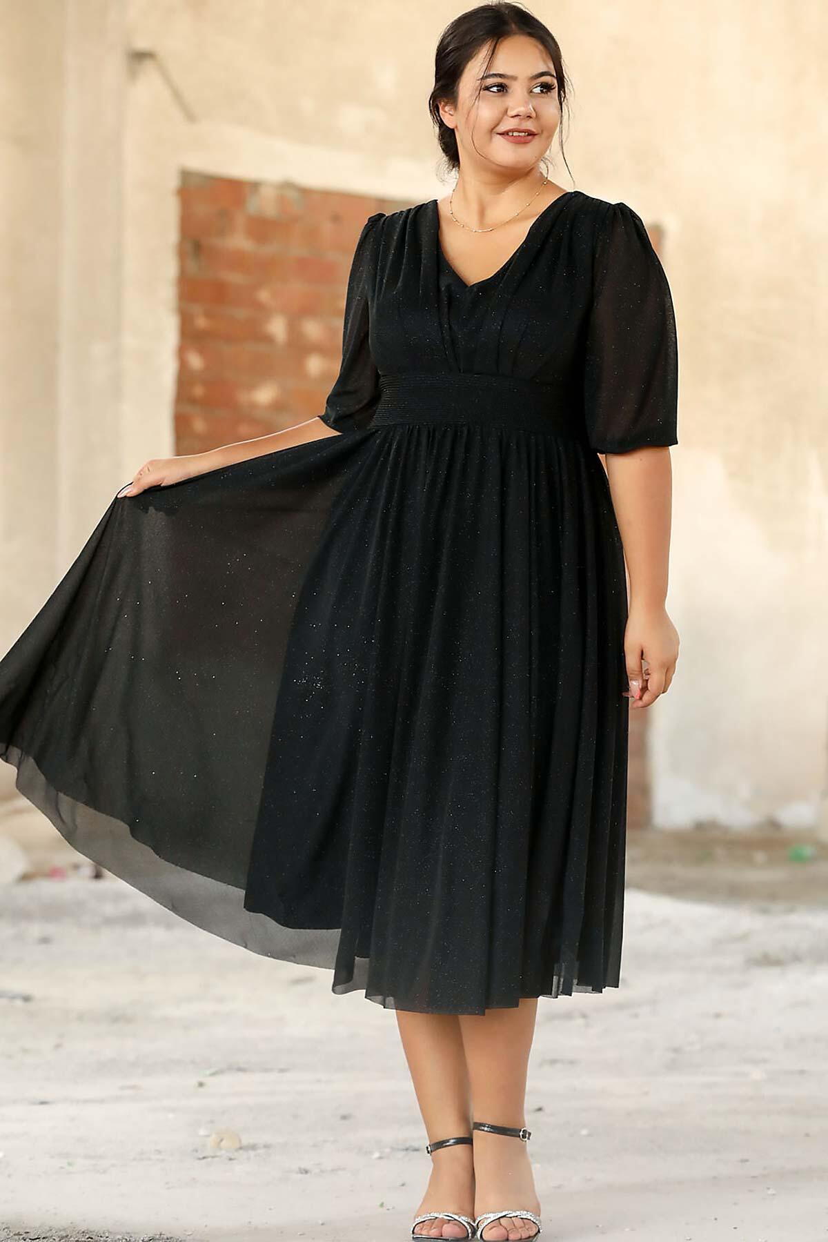 Plus - Size Pleated Waist Evening Dress — Black