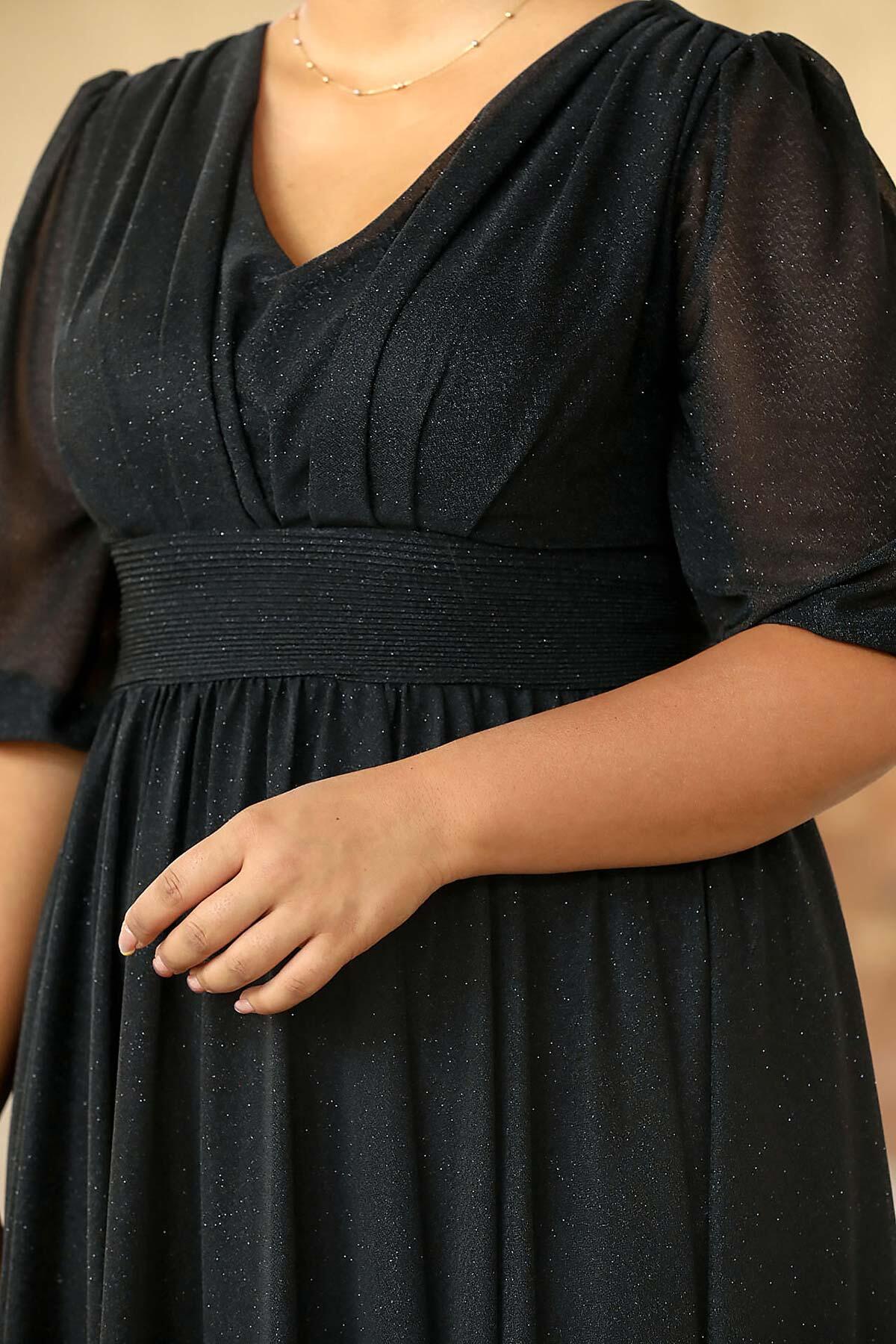 Plus - Size Pleated Waist Evening Dress — Black