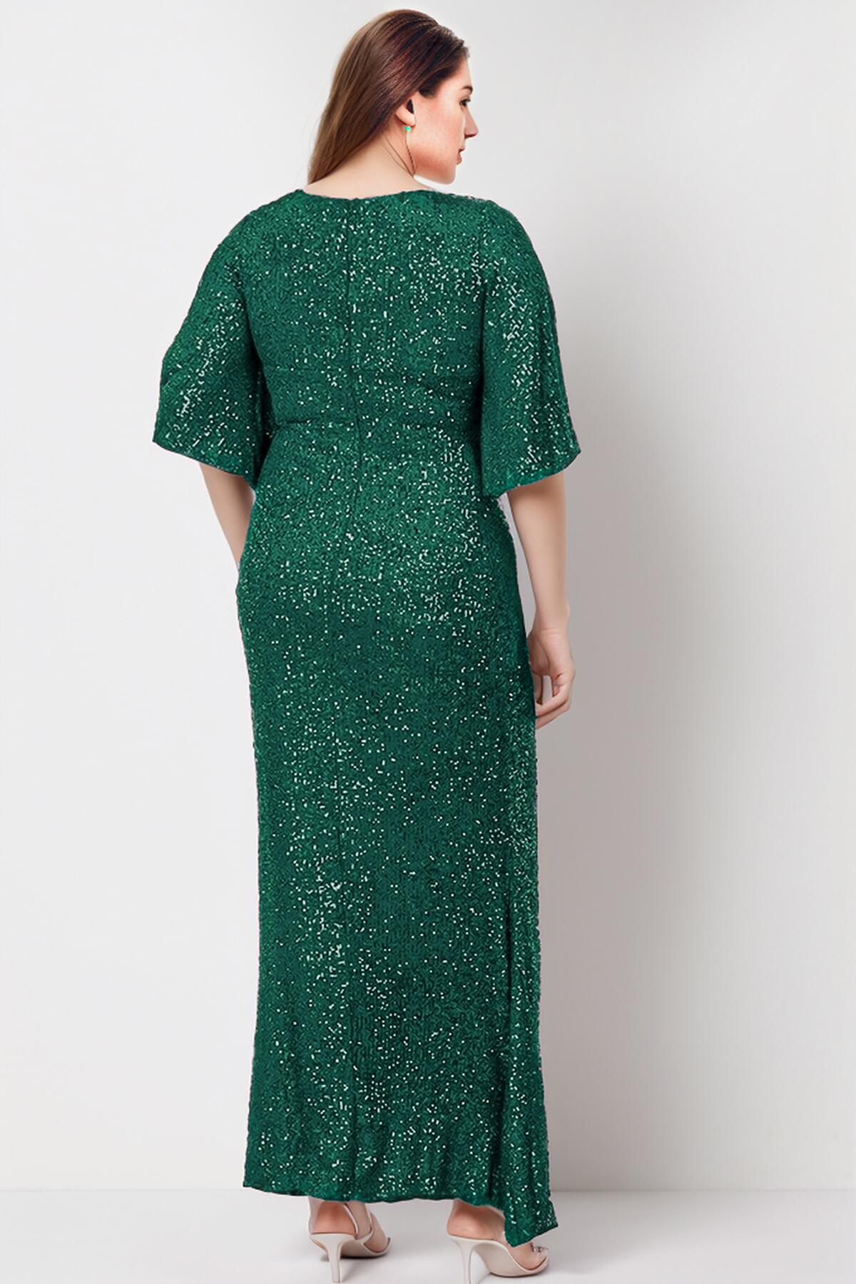 Plus‑Size Sequin Gown — Emerald