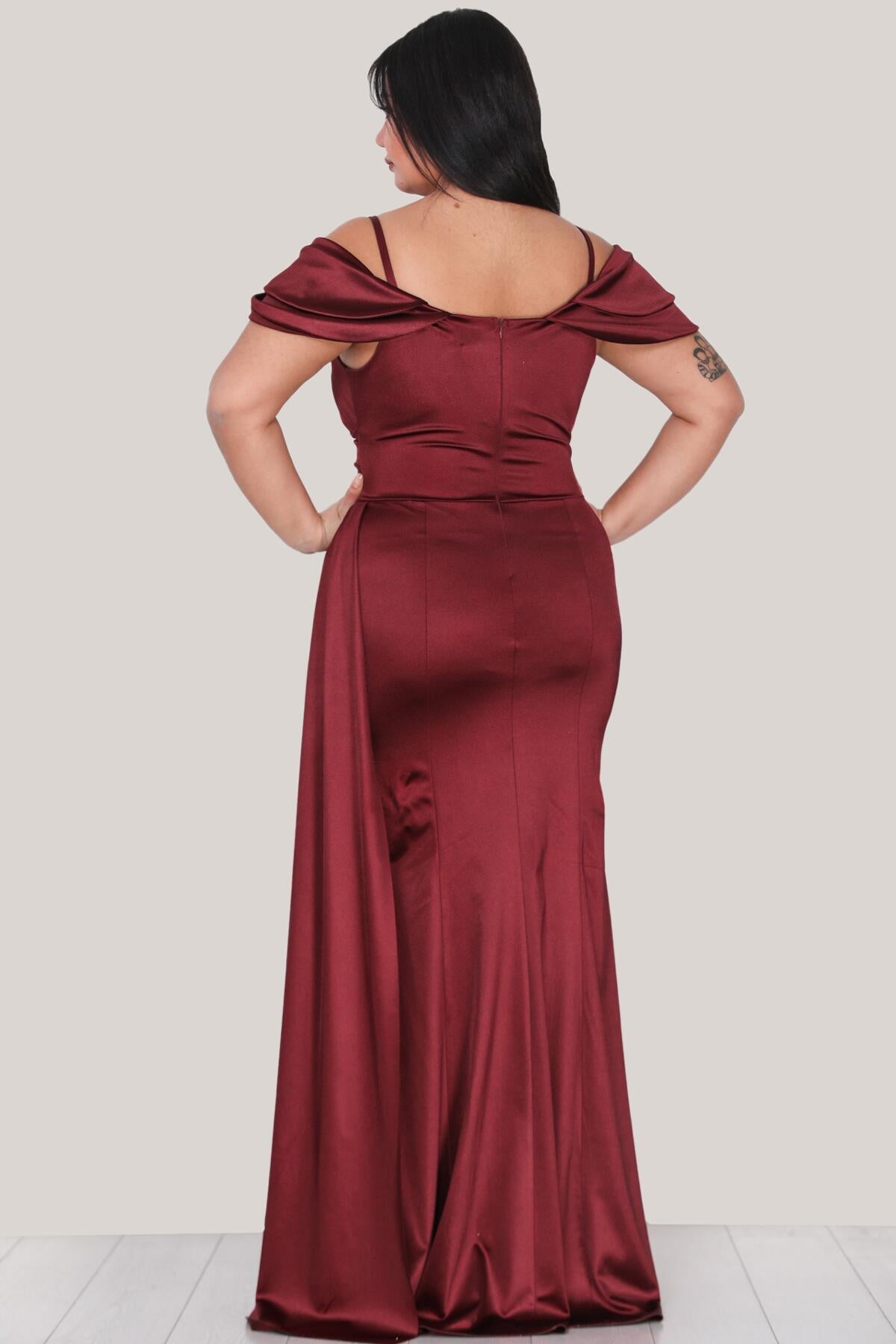 Plus - Size Satin Strappy Gown — Burgundy