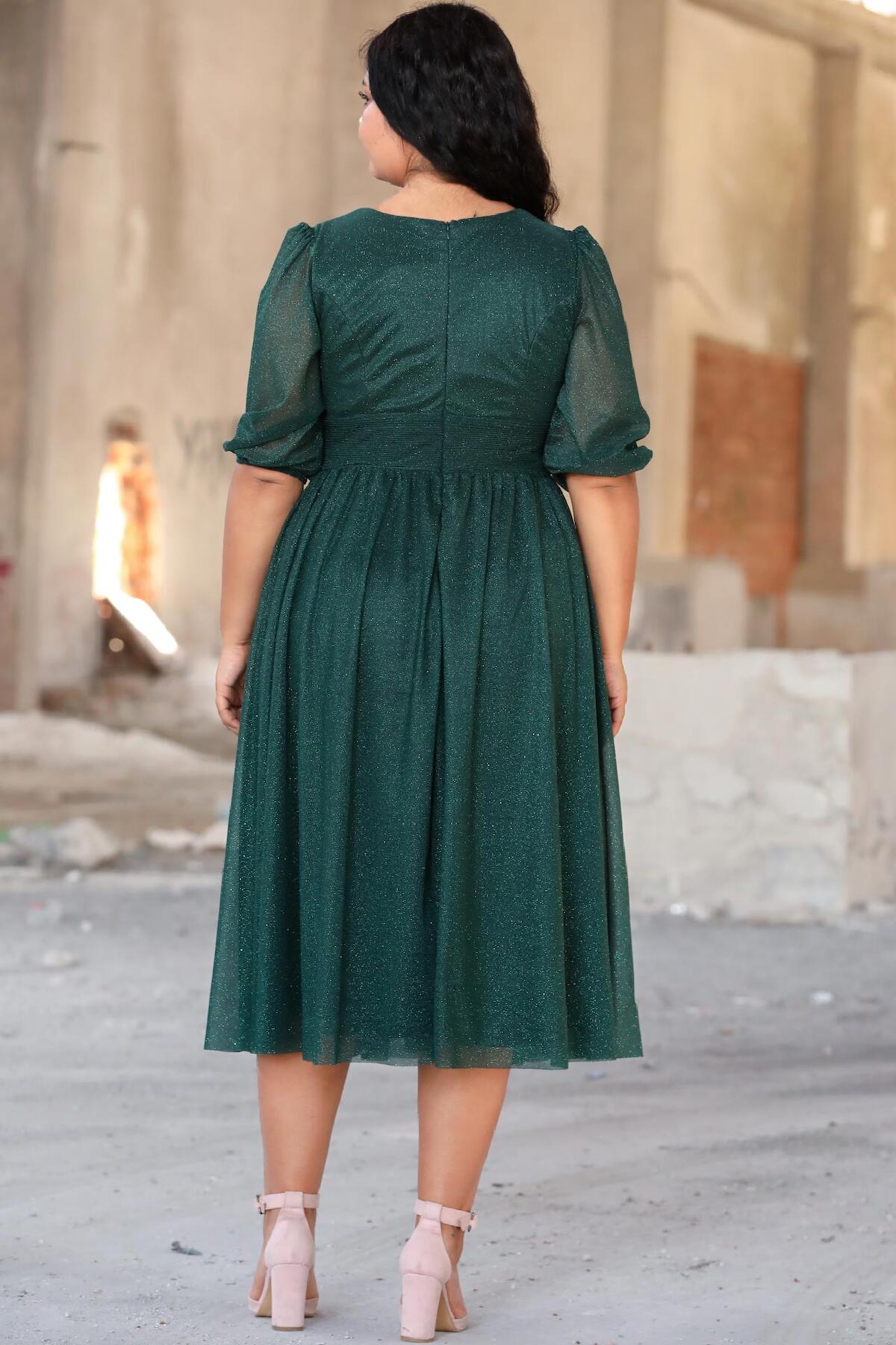 Plus - Size Pleated Waist Evening Dress — Green