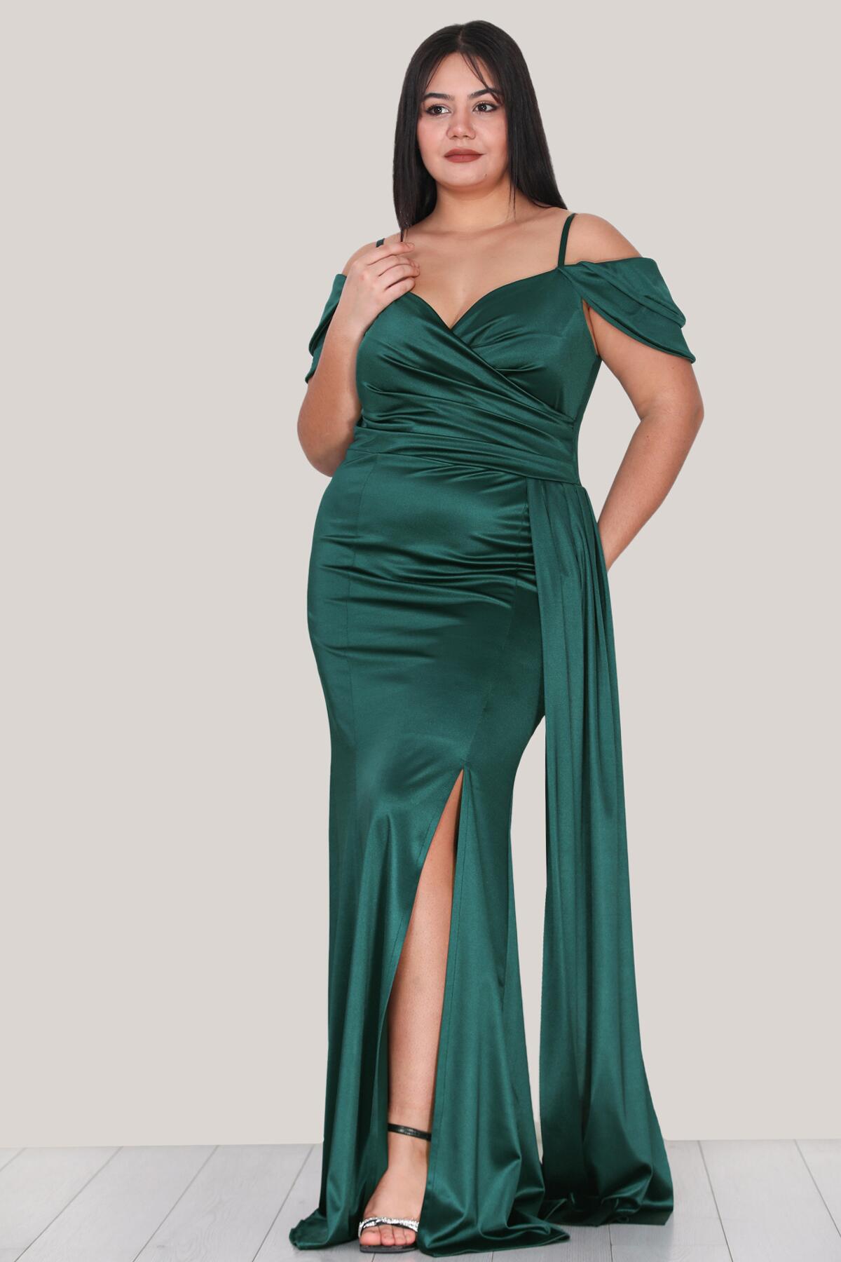 Emerald Satin Evening Dress — Plus Size