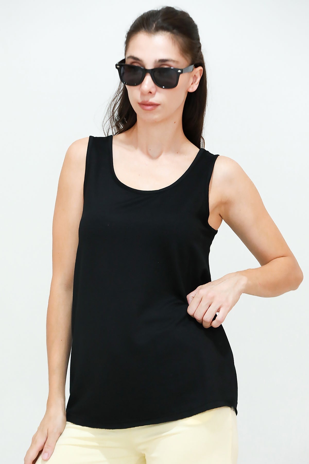Thick - Strap T - Shirt — Black