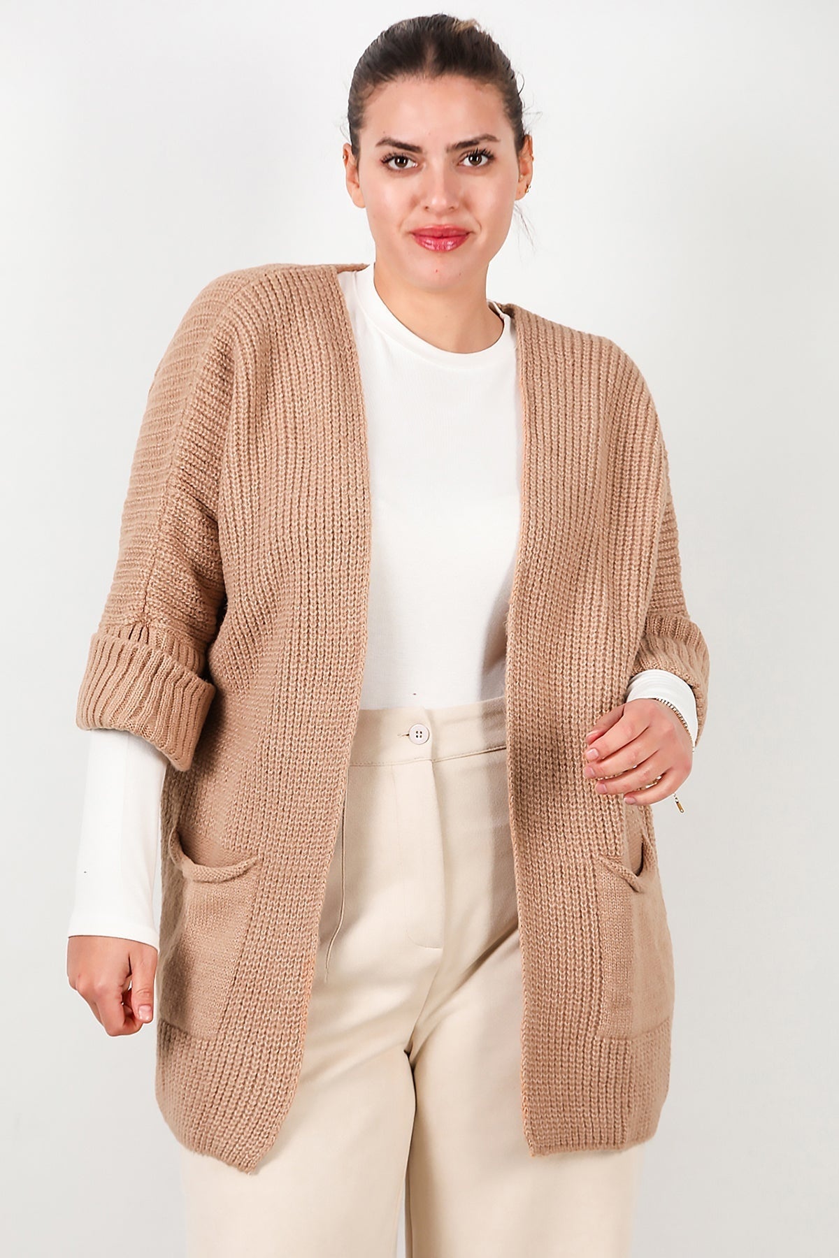 Plus - Size Pocket Cardigan — Beige