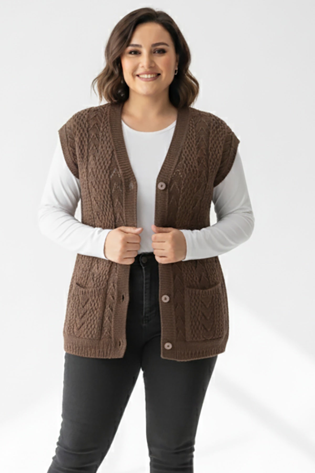 Plus - Size Knit Vest — Brown