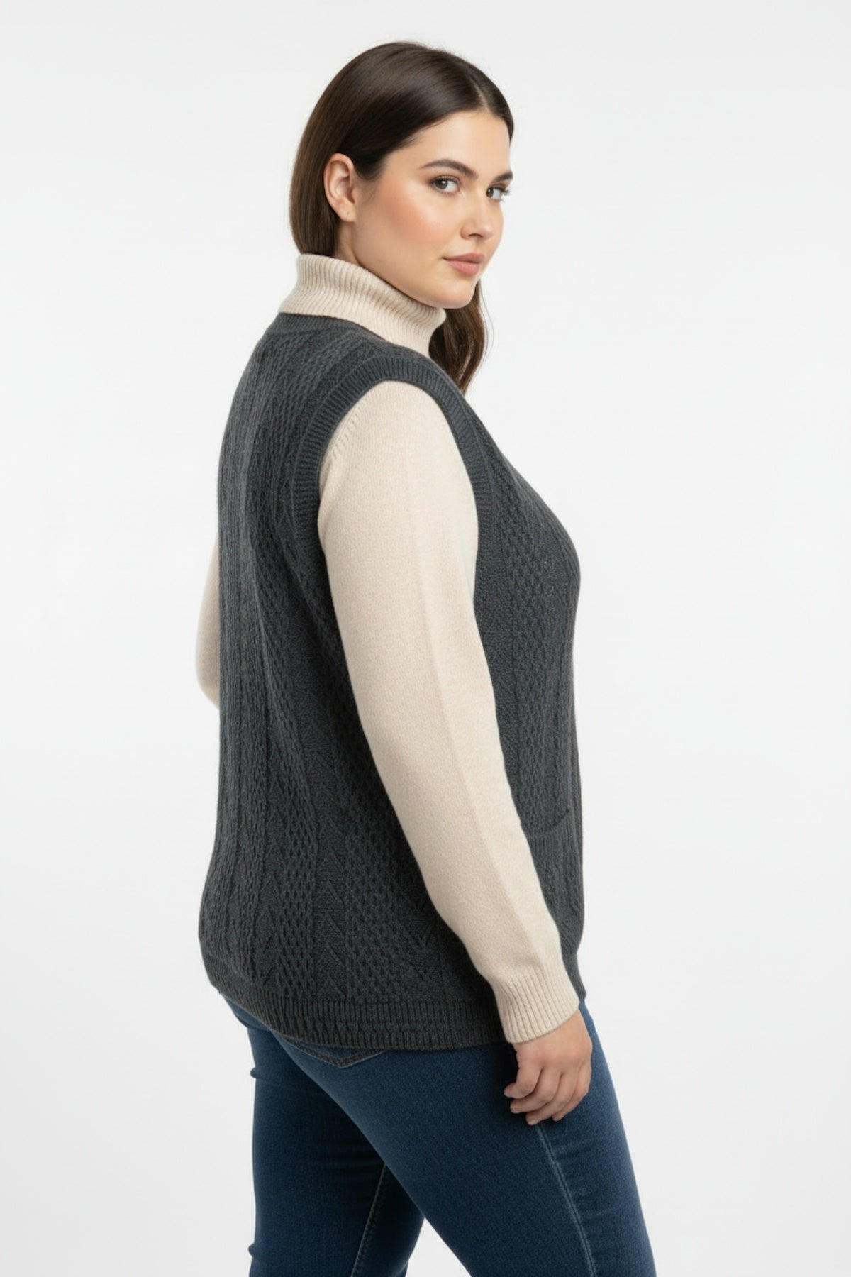 Plus - Size Knit Vest — Charcoal