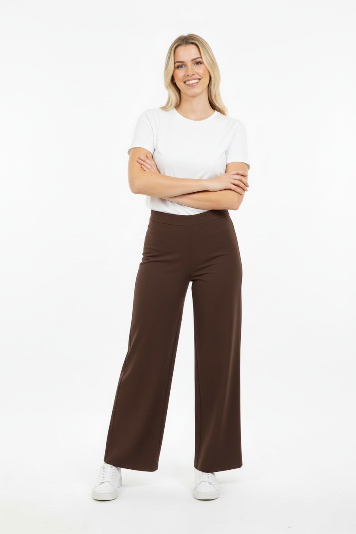 Brown Elastic - Waist Wide - Leg Jeans