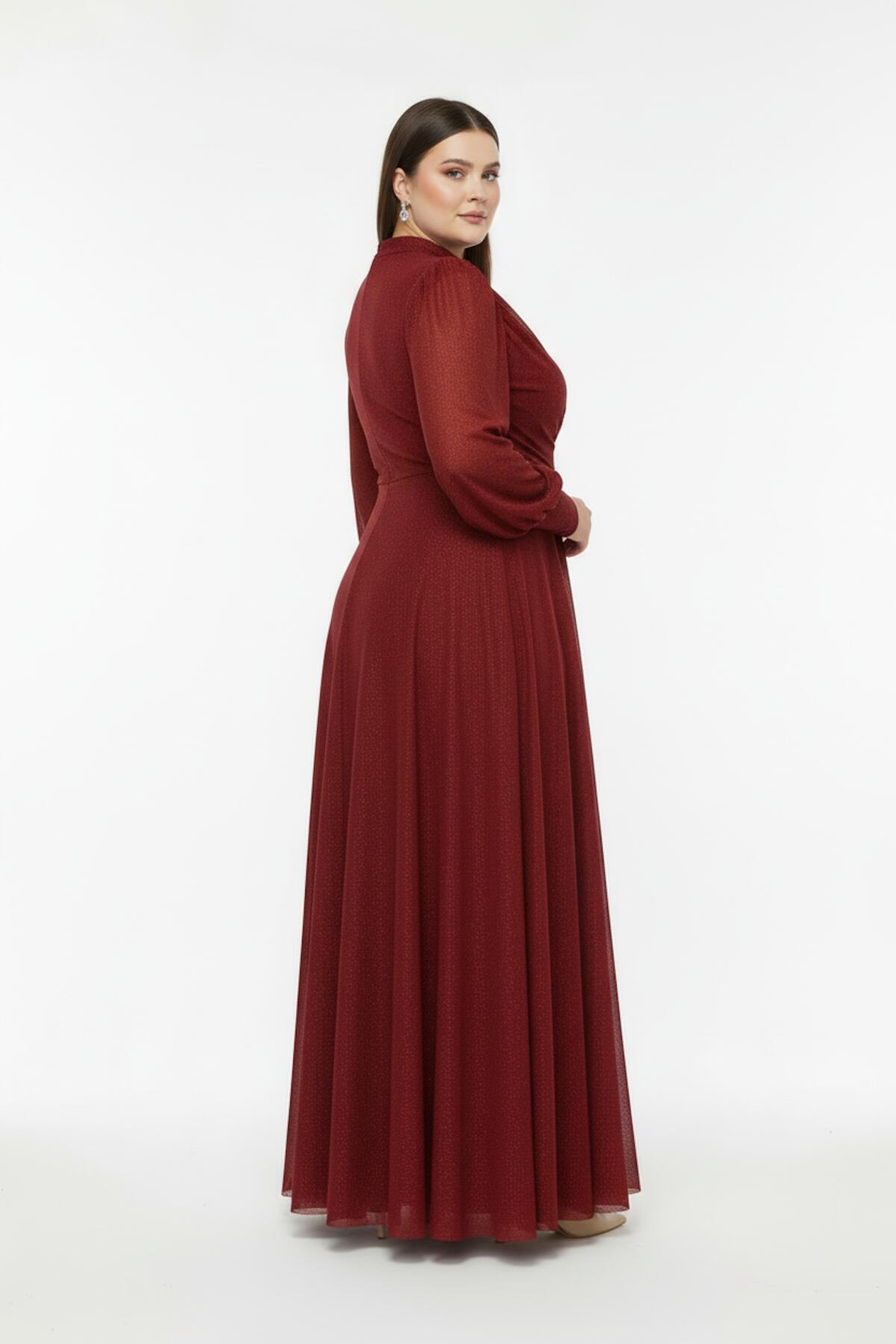 Plus - Size Long Pleated Evening Dress With Waist Detail — Red