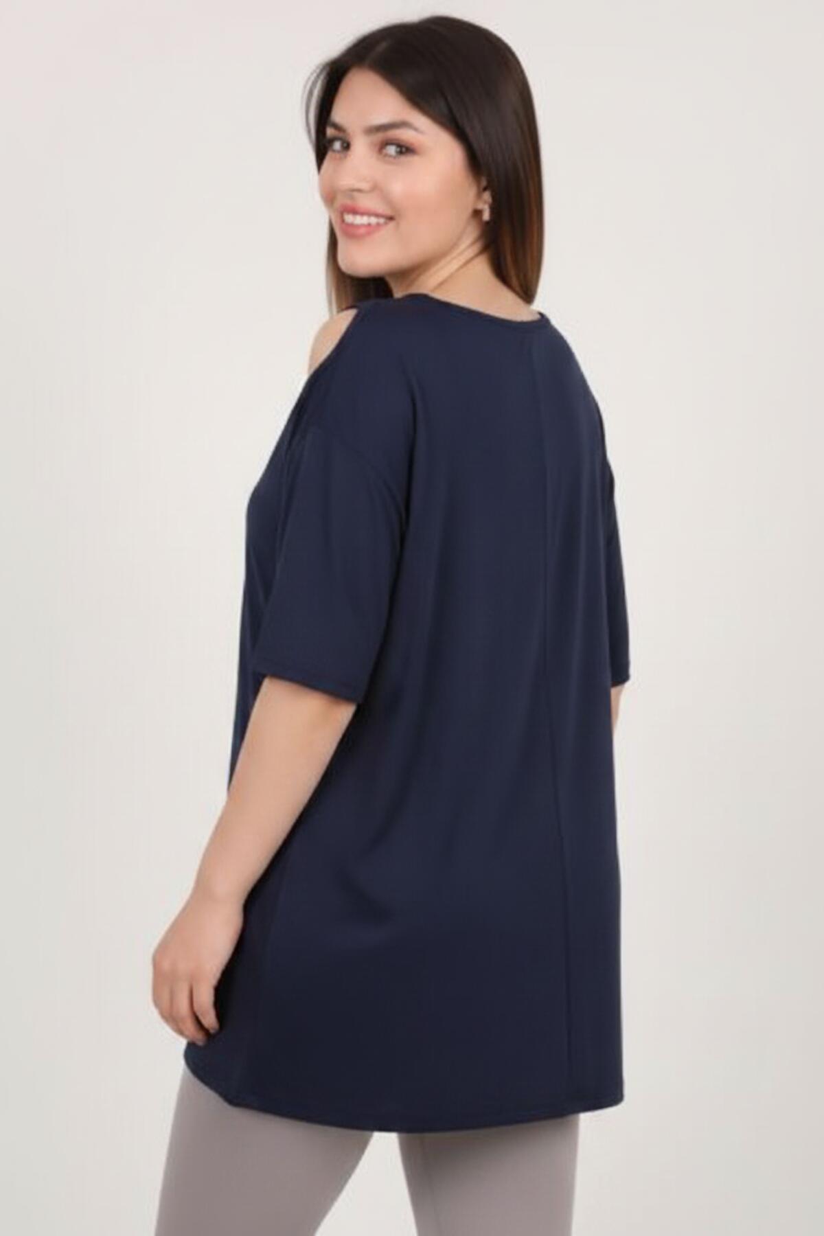 Buckle - Detail Blouse — Navy (Plus Size)