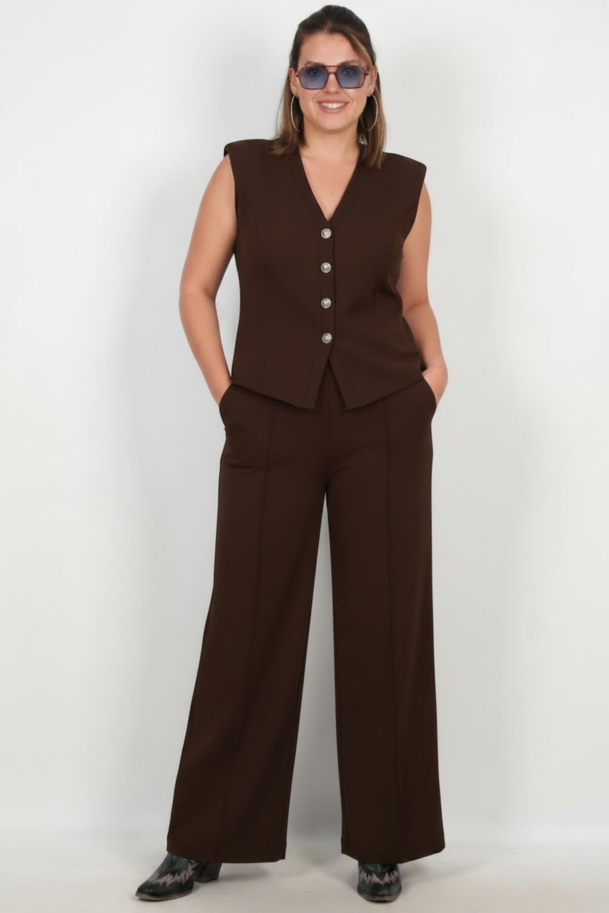 V‑Neck Vest Set — Brown — Plus Size