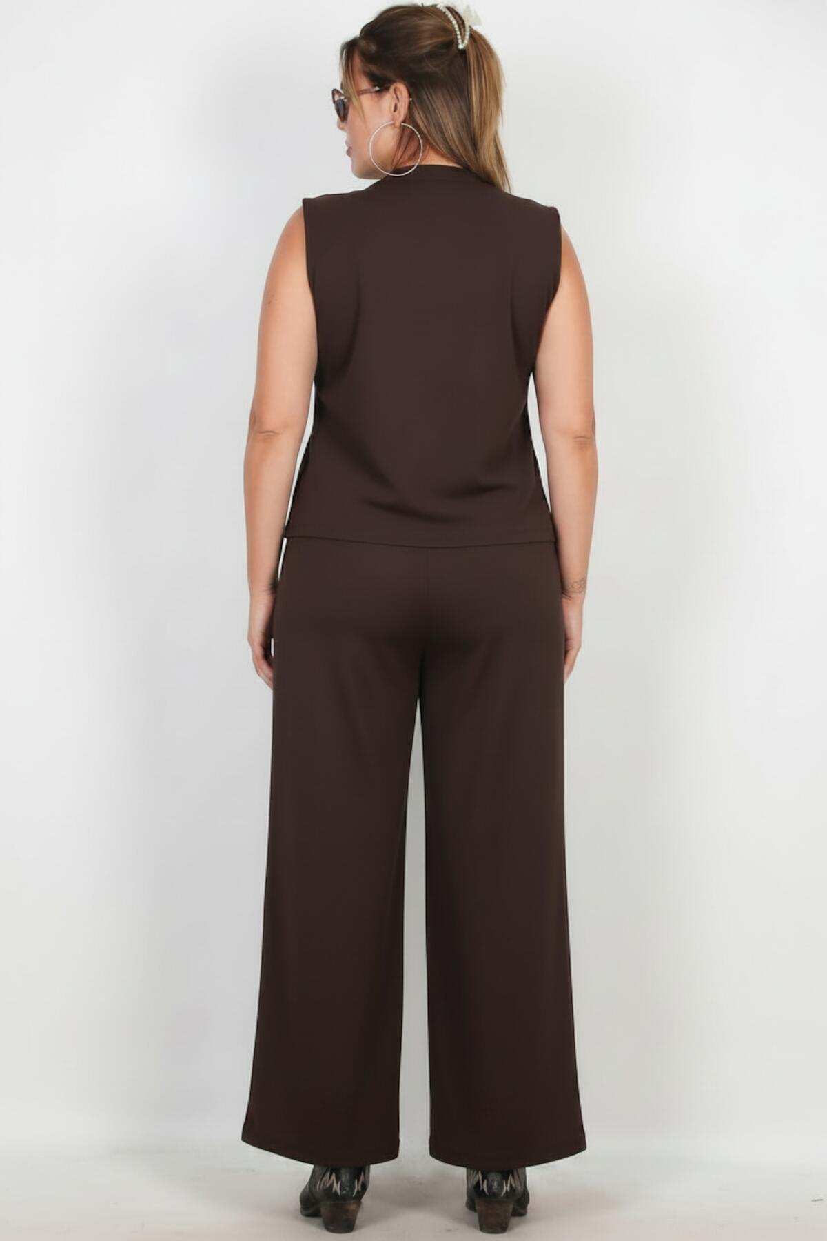 V‑Neck Vest Set — Brown — Plus Size