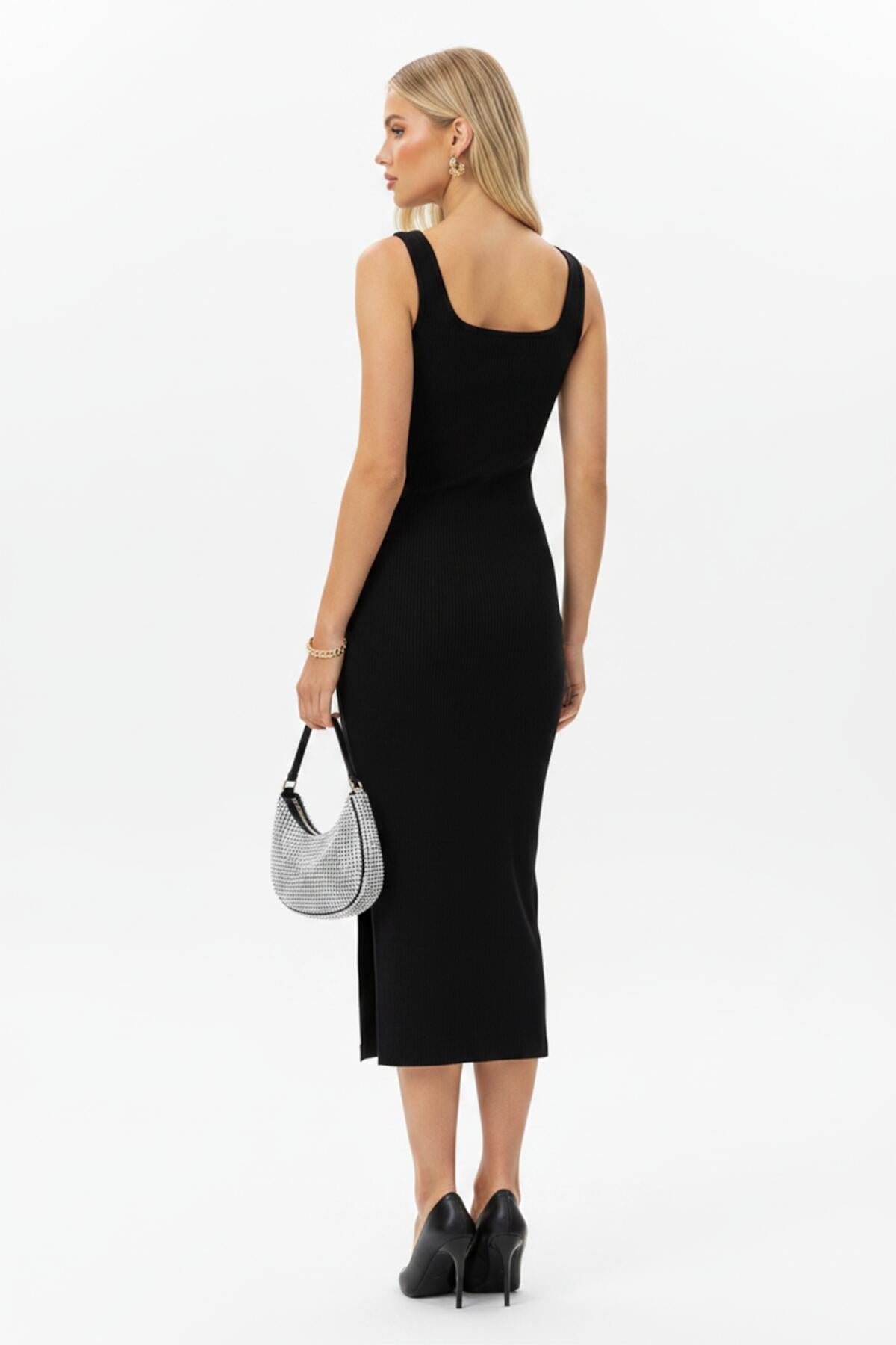 Plus - Size Sleeveless Square - Neck Dress — Black