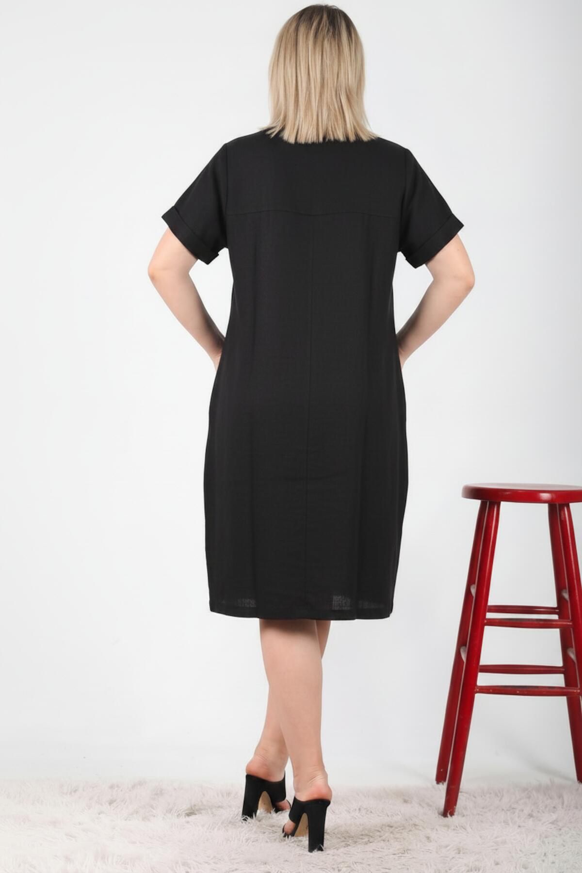 Plus - Size Necklace Dress — Black