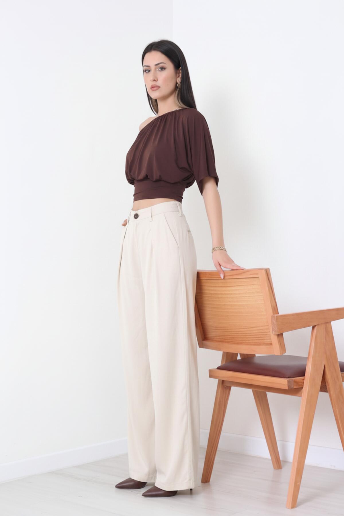 Tencel Pleated Elastic - Waist Trousers, Nude