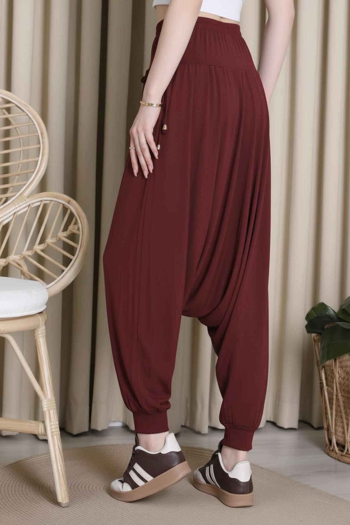 Sandy Balloon Trousers — Burgundy