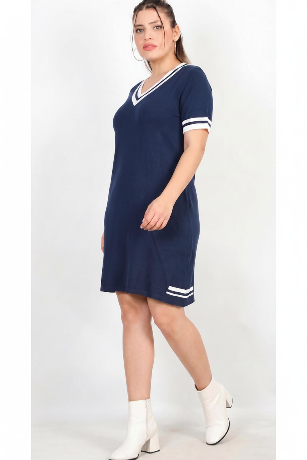 Plus - Size V - Neck Dress With Stripe Detail — Navy