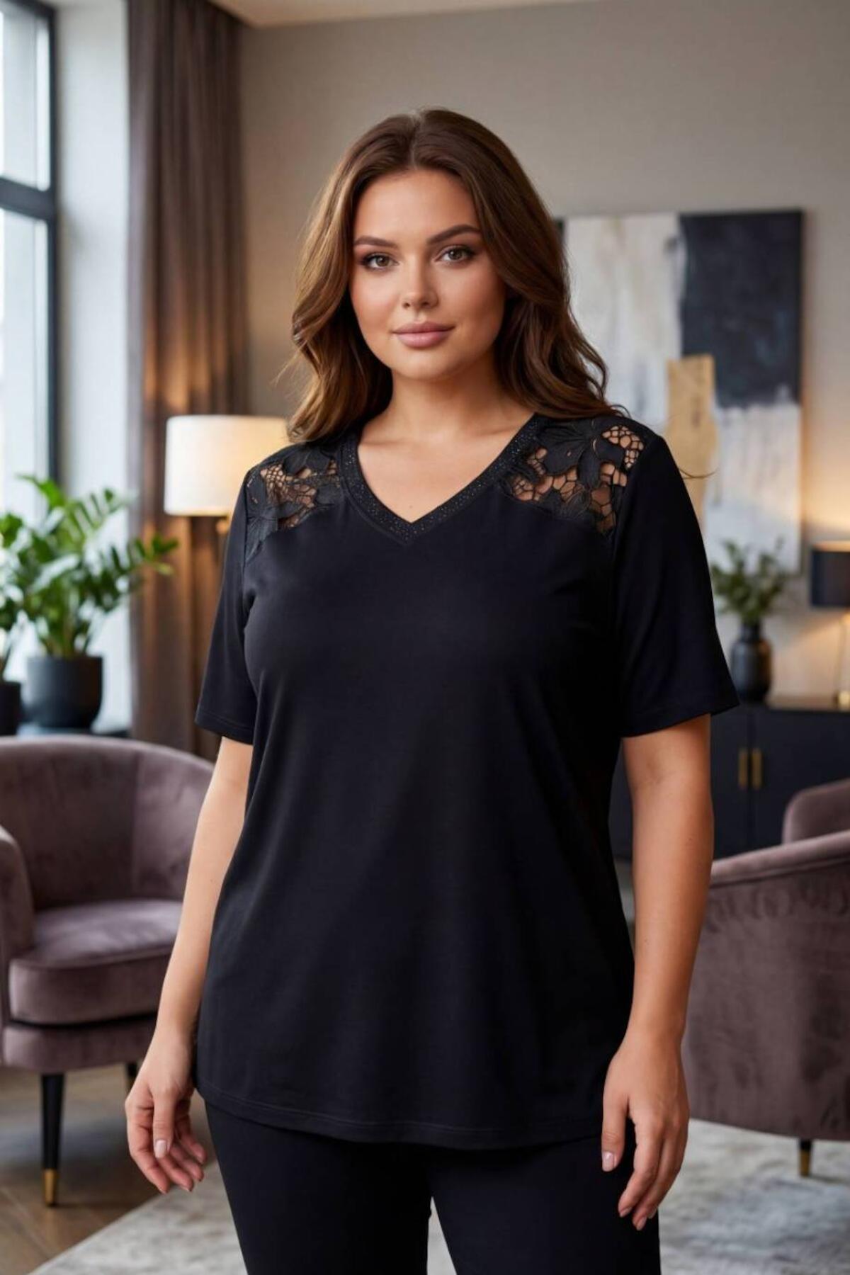 Plus - Size V - Neck Lace - Detail Top — Black