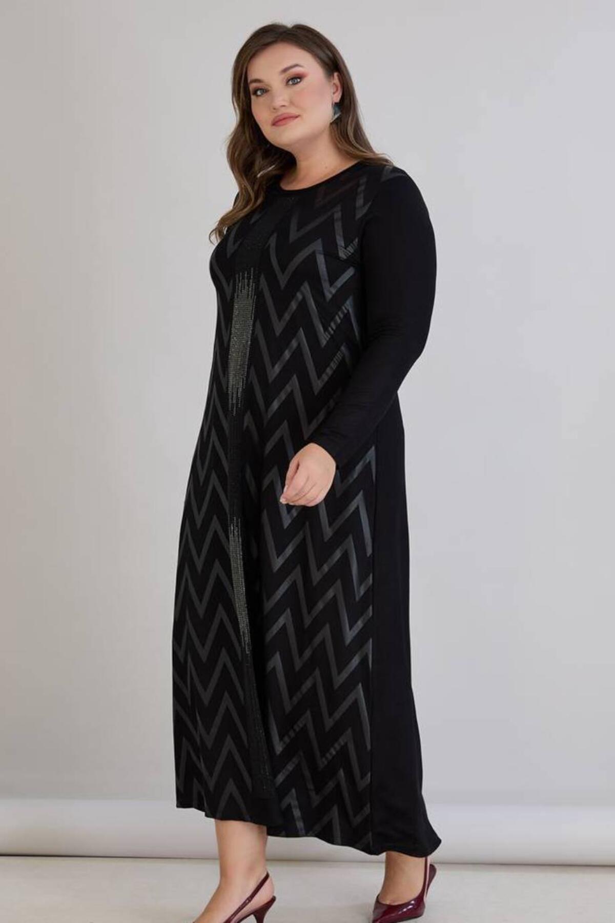 Plus - Size Zigzag Long Dress With Stone Details — Black