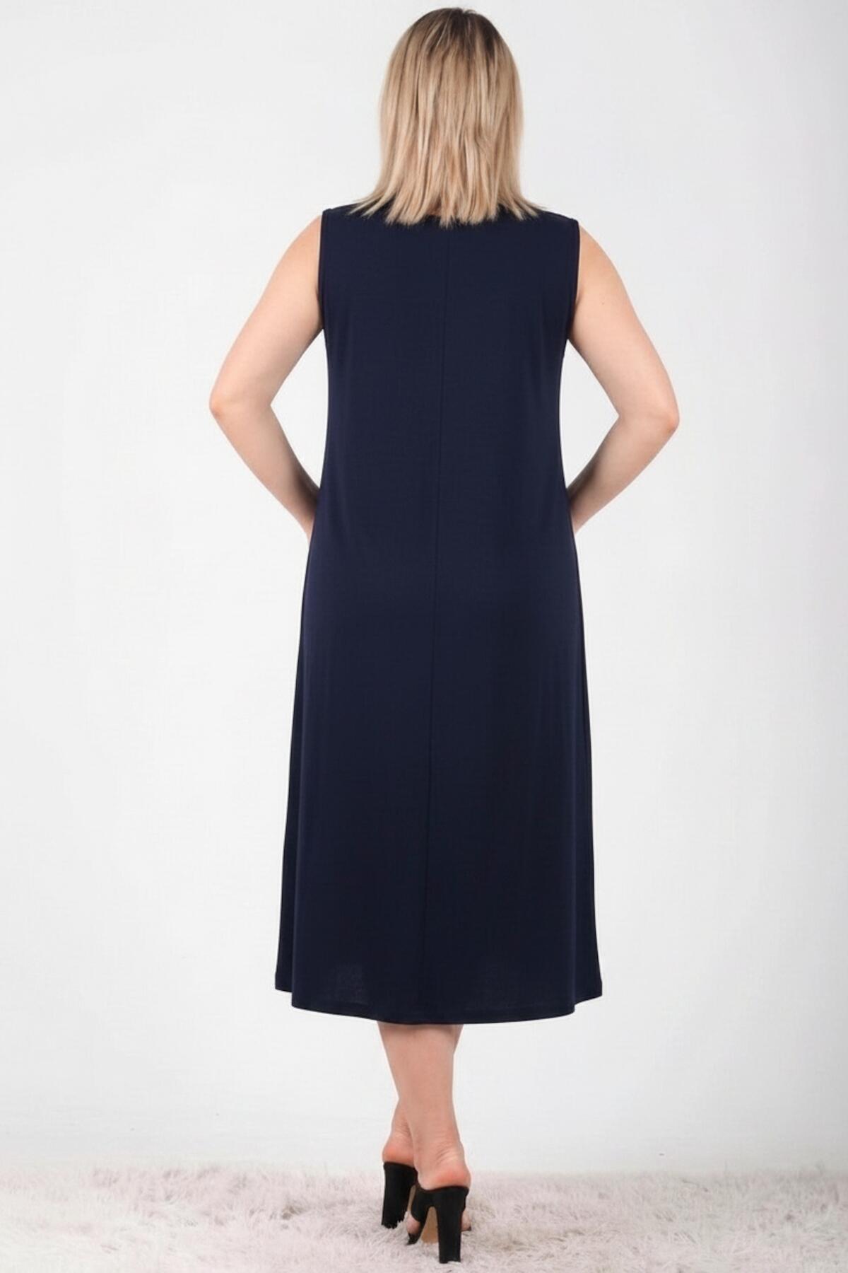 Plus - Size Sleeveless Crew - Neck Dress — Navy