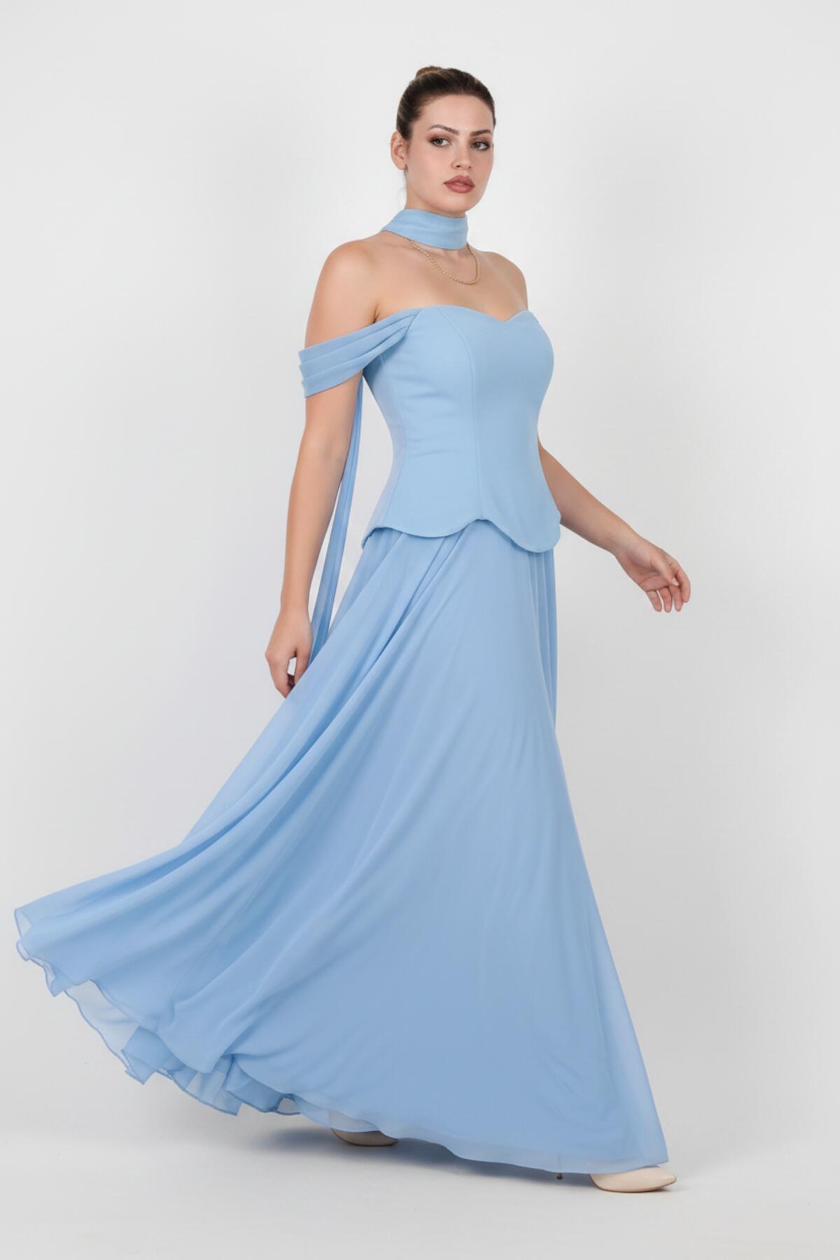 Plus - Size Crepe Evening Dress With Tulle Skirt And Shawl — Blue