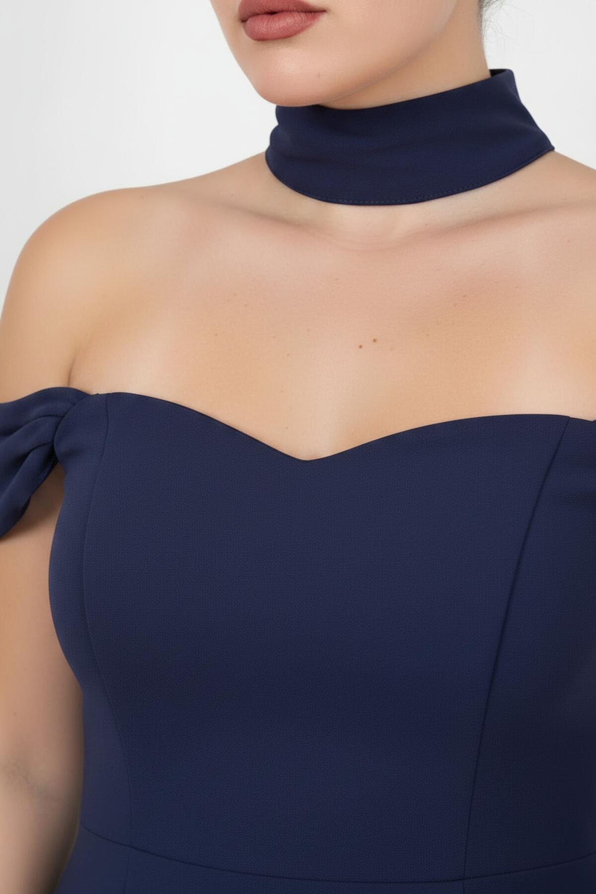 Plus - Size Crepe Evening Dress With Tulle Skirt And Shawl — Navy