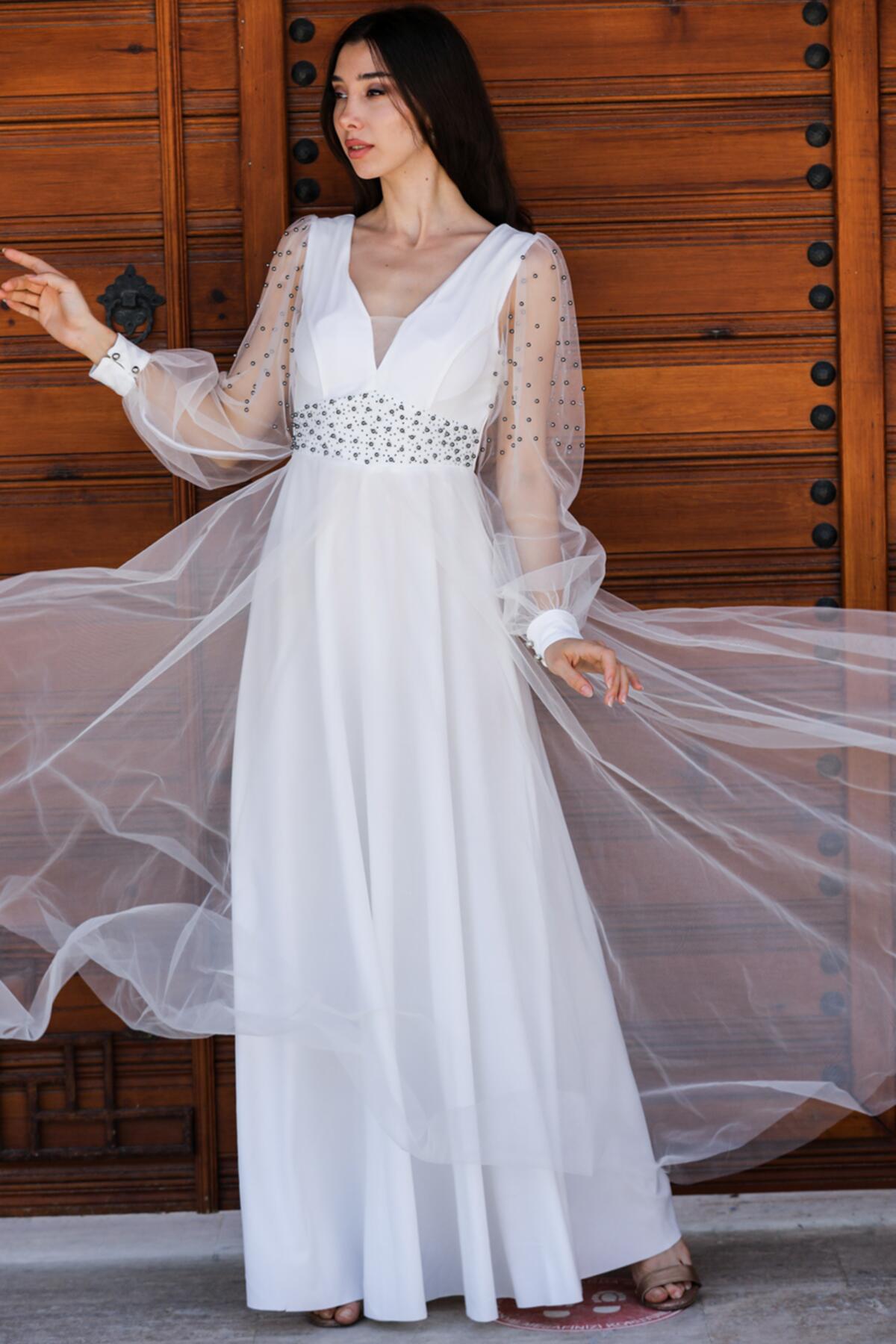 Off - White Long Tulle Evening Dress
