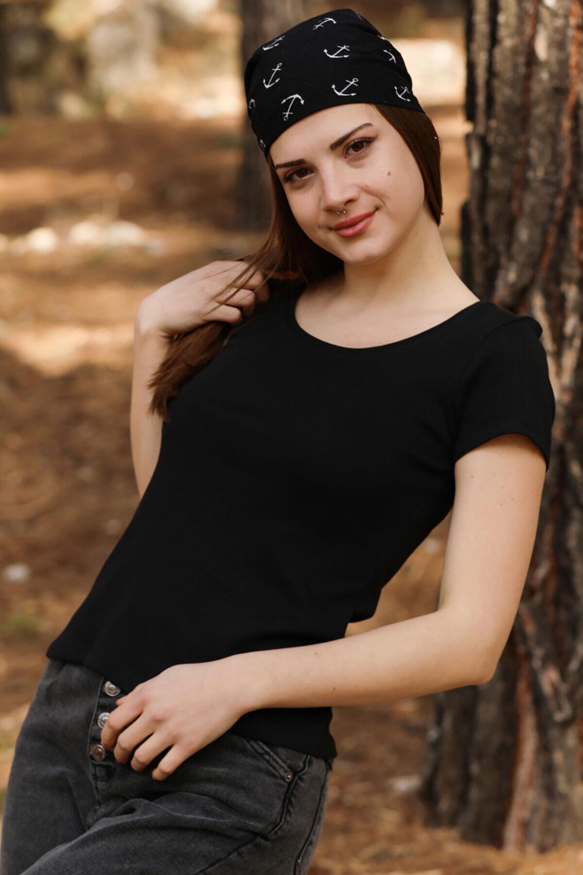 Short - Sleeved Blouse, Black